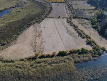 3210M2 2B Grundstück Zum Verkauf Am See In Çandır