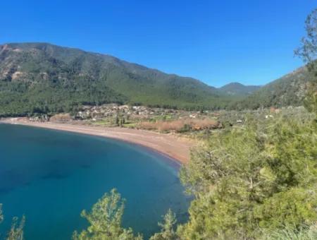 3250M2 Grundstück Zum Verkauf In Ekincik Mit Blick Auf Das Meer