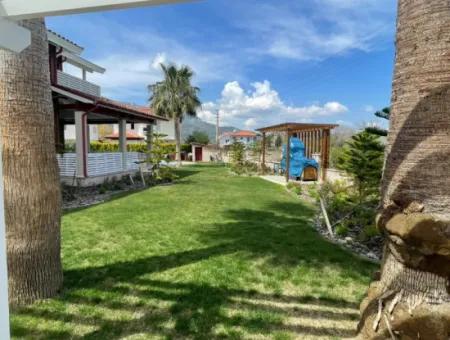 Duplex-Holzvilla Zum Verkauf In Dalyan Gülpınar Auf 900M2 Grundstück