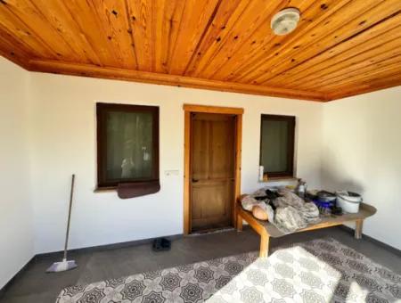 One-Storey House For Sale In 5000M2 Land In Çandır