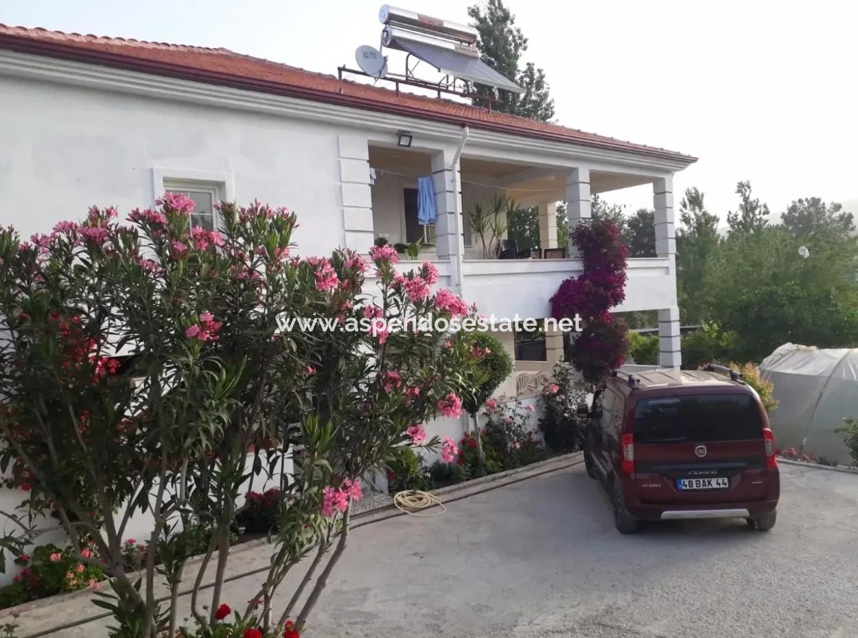 Seydikemer Satılık Müstakil Ev 2211M2 Arsa İcinde 6+2 Satılık Ev