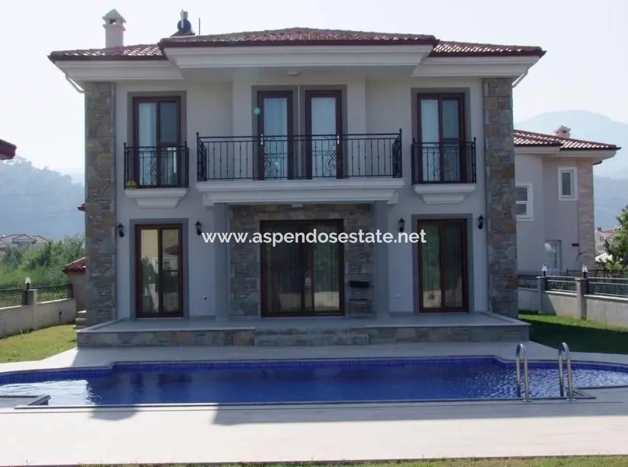 Dalyan Satılık Lüks Villa Dalyan Gülpınar Da 510M2 Arsa İçinde 4+1 Satılık Villa